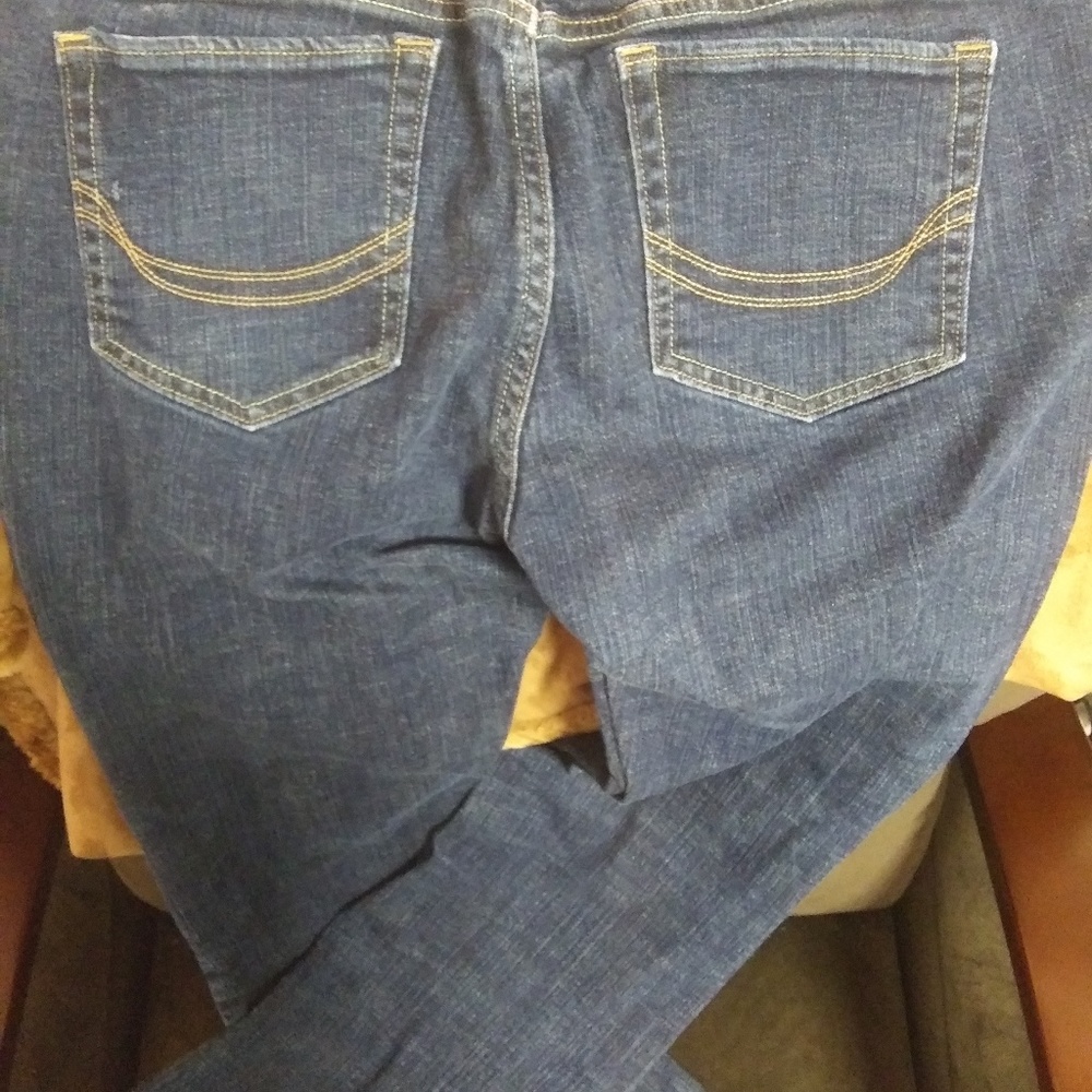 Old Navy Dark women's jeans.